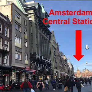 https://de-oranje-tulp-hotel.amsterdamhotelsnl.com