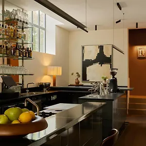 https://morgan-mees-rotterdam.ihotelsrotterdam.com